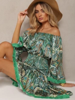 Zielona Rozkloszowana Sukienka w Print Paisley z Frędzelkami i Hiszpańskim Dekoltem Jotalle