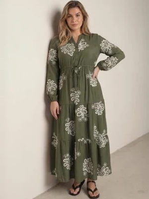 Zielona Sukienka z Kwiatowym Motywem Haftowanym ze Sznurkiem w Pasie Ozdobiona Cekinami Callochis m&d fashion
