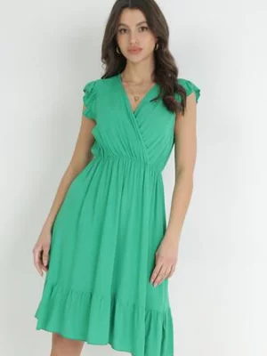 Zielona Wiskozowa Sukienka Mini z Gumką w Talii i Kopertowym Dekoltem Yalemena cflo