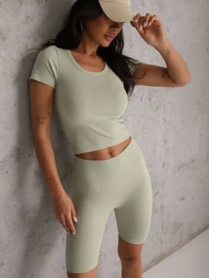 Zdjęcie produktu Zielone Elastyczne Szorty Biker High Waist Diovien Glo-story