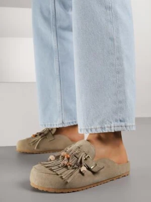 Zielone Klapki na Grubej Podeszwie z Frędzlami Klamrami i Koralikami Glysnell