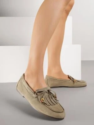 Zielone Mokasyny Ozdobione Frędzlami Kokardą i Koralikami Woodswift