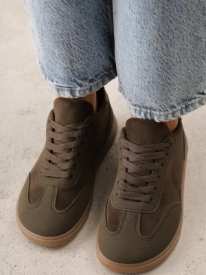 Zielone Sneakersy na Kauczukowej Podeszwie z Szerokim Noskiem Arlenia Ideal
