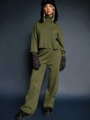 Zielony Komplet Dzianinowy z Wiskozą Spodnie o Szerokim Kroju Góra z Golfem Norathira