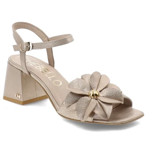 Złote Sandały Chebello Eleganckie Obuwie Damskie Z Kwiatem