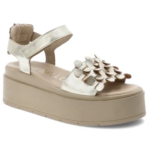 Złote Sandały Chebello Modne Obuwie Damskie Na Platformie