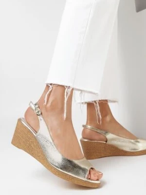 Złote Sandały na Koturnie ze Skórzaną Wkładką i Odkrytą Piętą i Noskiem Euphenis