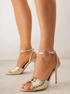Złote Sandały na Szpilce VICES z Marszczeniem i Metaliczną Aplikacją Nemenoe