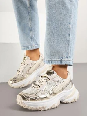 Złote Sneakersy na Grubej Podeszwie Ozdobione Geometrycznym Motywem Mevillia smallawan