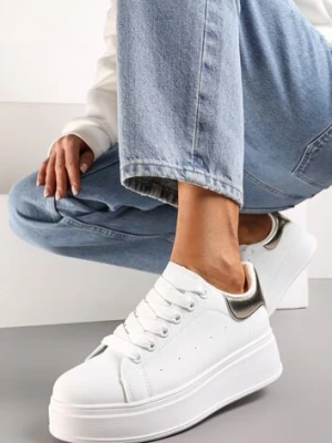 Biało-Złote Sneakersy na Platformie Ozdobione Kontrastową Wstawką Aviasta