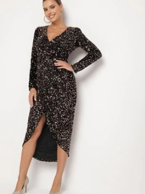 Złoto-Czarna Dopasowana Cekinowa Sukienka z Kopertowym Dekoltem i Asymetrycznym Wycięciem Rinnalith retro & icone