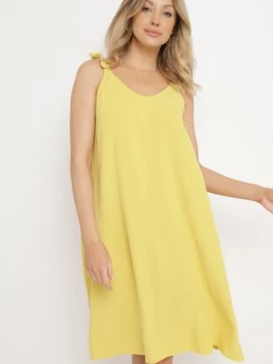 Żółta Midi Sukienka na Wiązanych Ramiączkach o Trapezowym Fasonie Urttica