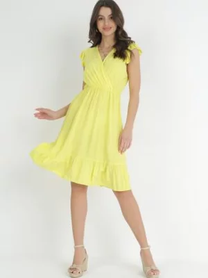 Żółta Wiskozowa Sukienka Mini z Gumką w Talii i Kopertowym Dekoltem Yalemena