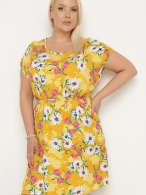 Żółta Wiskozowa Sukienka w Kwiaty z Materiałowym Paskiem w Talii Aristina n.every day