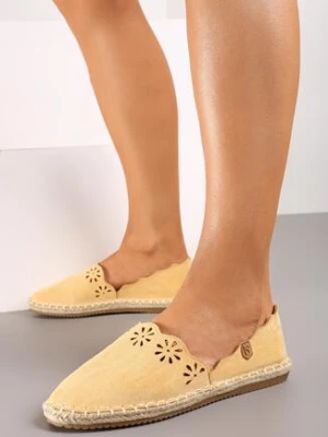 Żółte Espadryle Undefeatability vices