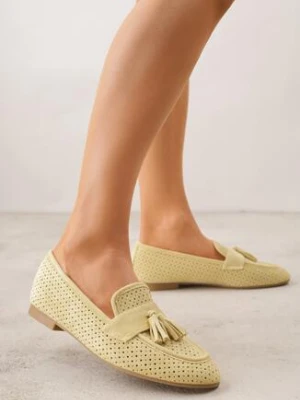 Żółte Mokasyny z Imitacji Zamszu z Ozdobną Perforacją i Frędzlami Yenone