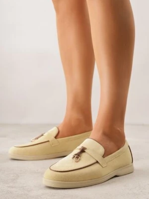 Żółte Mokasyny z Imitacji Zamszu z Zawieszką na Nosku Theophitos