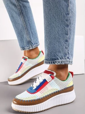 Biało-Brązowe Sneakersy na Platformie Ozdobione Nitami i Patchworkowymi Wstawkami Jeneria