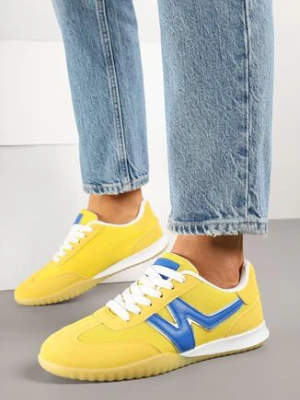 Żółte Sneakersy w Stylu Kultowych Tenisówek z Ozdobnymi Przeszyciami Elanicia