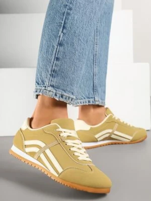 Żółte Sneakersy z Przeszyciami i Ozdobnymi Paskami na Boku Beniffa