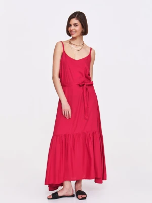 Zwiewna maxi sukienka w różowym kolorze Top Secret
