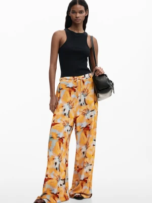 Zwiewne spodnie w kwiaty Desigual
